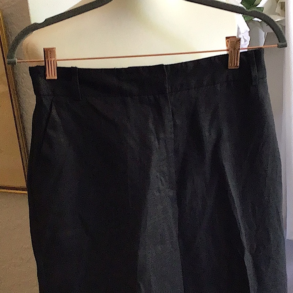 Beautiful black 100% linen wide leg cropped pants/cullottes